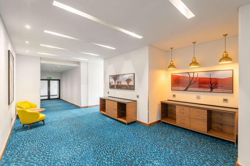 Hilton Garden Inn ווינדהוק מתקנים תמונה